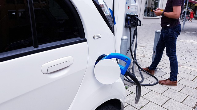 Road trip en voiture électrique : planifier son itinéraire et ses recharges sans stress